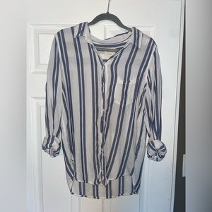 American Eagle button-down oversized long sleeve